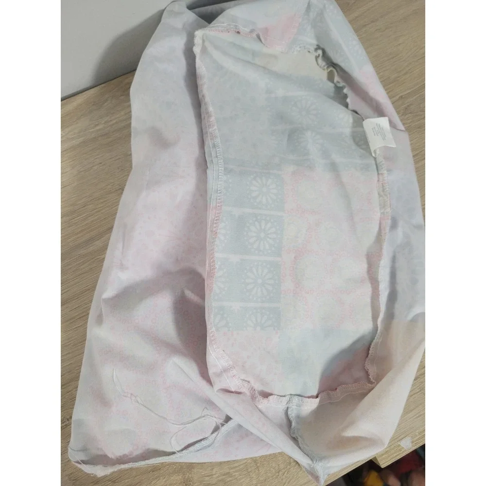 The Pioneer Woman‎  Floral Patchwork Drawstring Laundry  Bag Adjustable Strap